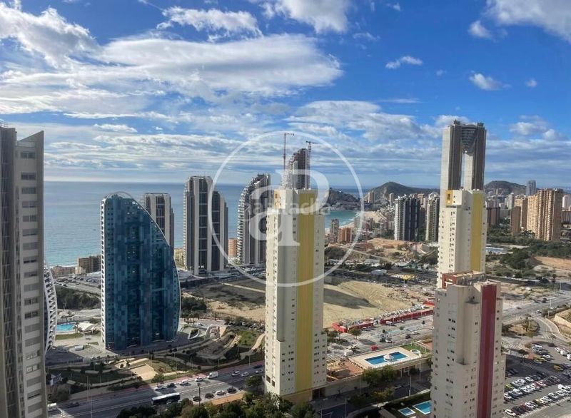 Foto 610caac4-aba6-435a-b6f0-f81693c2aefc. Rent flat with heating parking pool in Via Parque Benidorm