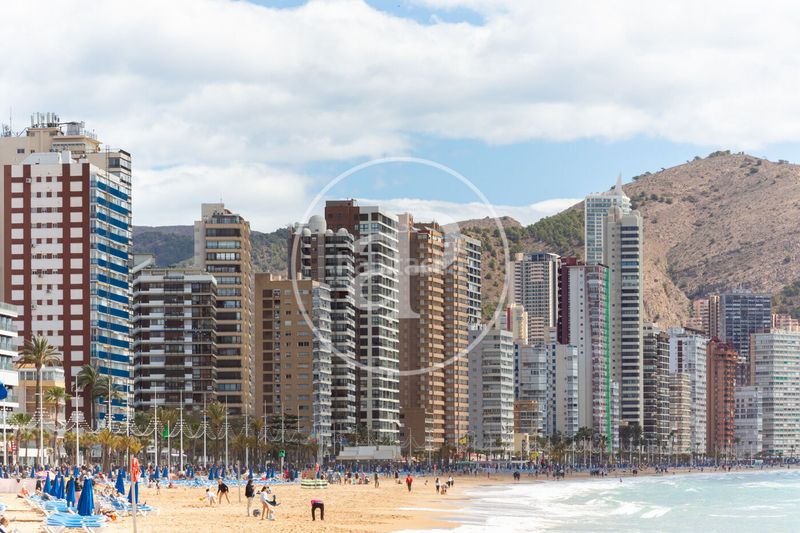 Foto 8bbc086f-99c7-4e1c-8f15-06c889acd780. Rent flat with heating parking pool in Via Parque Benidorm