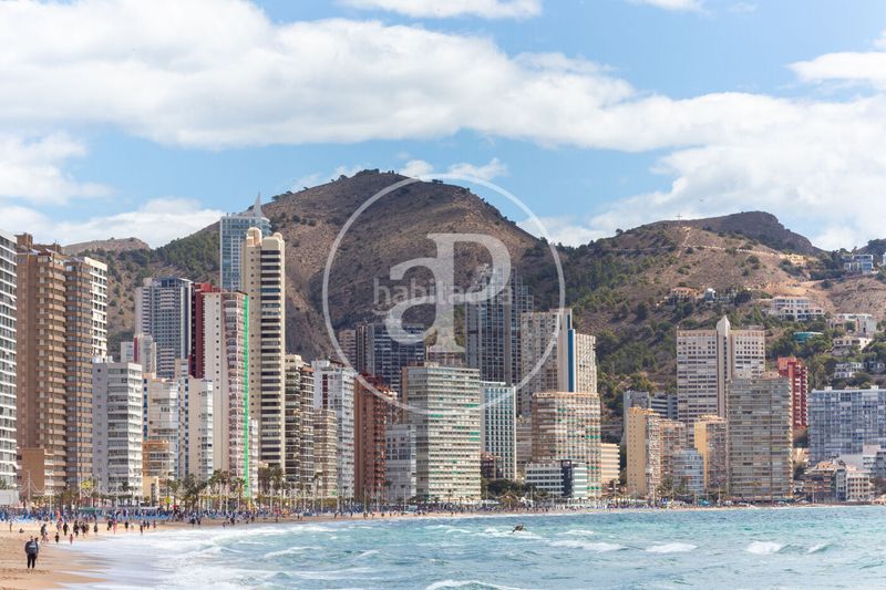 Foto 9fe444d2-9595-4f6a-8138-f6c1ffad77d8. Rent flat with heating parking pool in Via Parque Benidorm