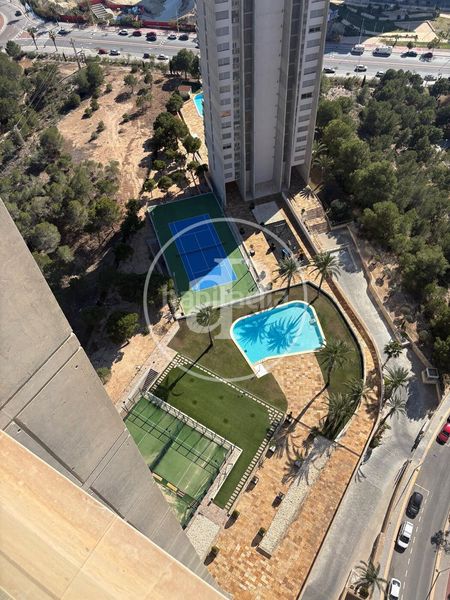 Foto cbe9181a-ecb0-49b1-8a5b-b68845d9f5a4. Rent flat with heating parking pool in Via Parque Benidorm
