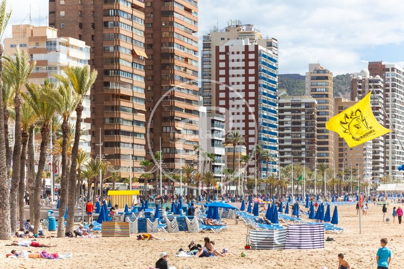 Foto cc273f45-1de4-4edb-a0c4-d108fe463dd7. Rent flat with heating parking pool in Via Parque Benidorm