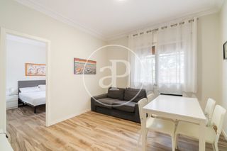 Flat  Carrer de felip ii. Piso en venta en la sagrera