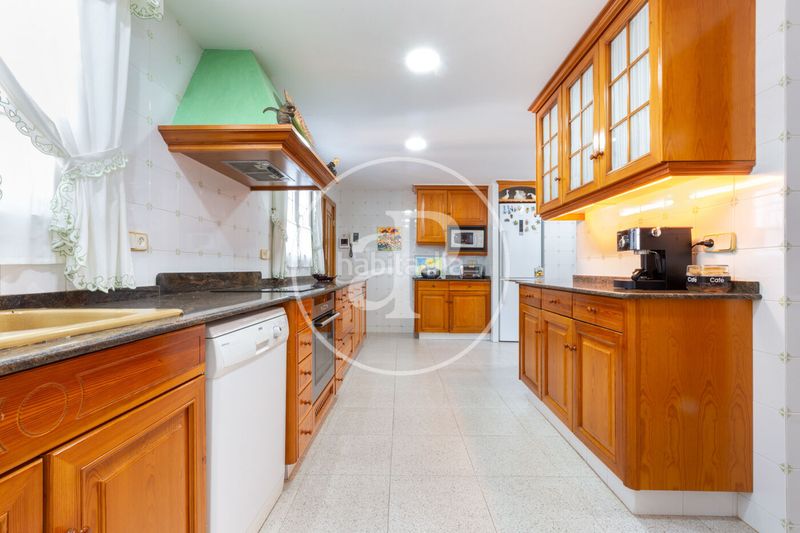 Foto 15268c79-db30-4f4b-a712-337729936d53. Casa amb calefacció aparcament piscina a La Cañada Paterna