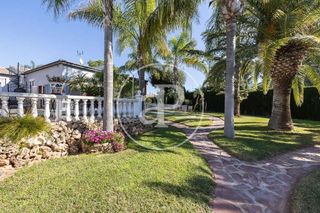 House in La Cañada. Chalet independiente en venta en la canyada