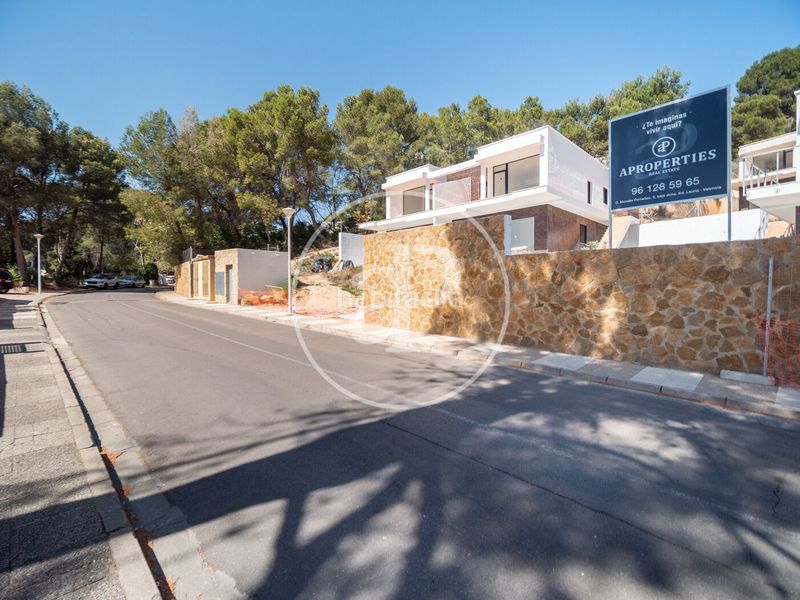 Foto cdfc85e3-5185-4ab4-99a6-a9c05e8099a3. Casa amb calefacció aparcament a El Bosque Chiva