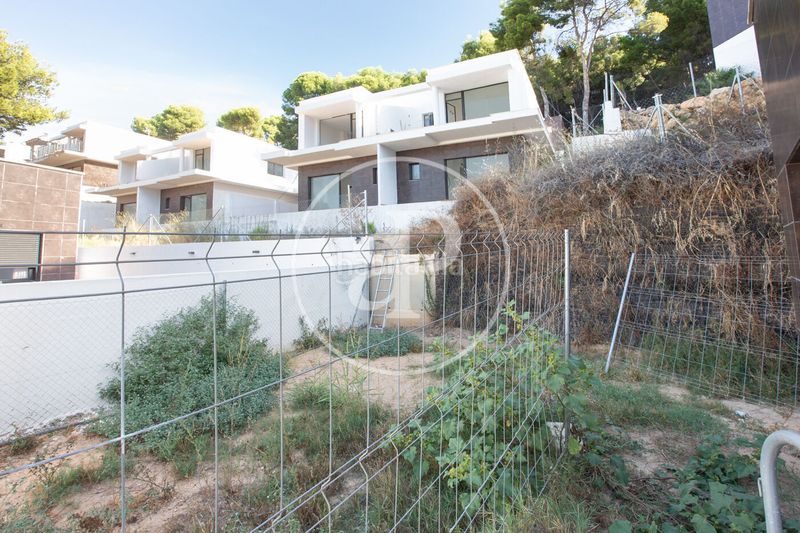Foto fe930908-0c9e-421f-9bbf-6a4a2dd095e4. Casa amb calefacció aparcament a El Bosque Chiva