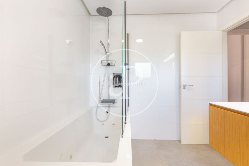 Foto 94ddf6c4-4299-471c-be84-f4d6cdc9b4f3. Casa chalet independiente en venta en la eliana en Eliana (l´)