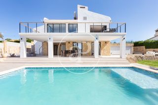 Maison à Entrepinos. Chalet independiente en venta en la eliana