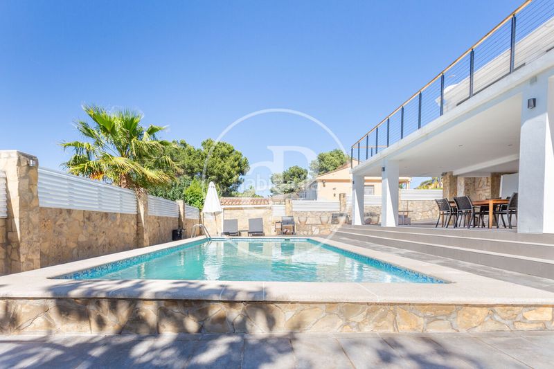 Foto ee6d3955-3c38-4099-b88b-5fb09d2171be. Casa chalet independiente en venta en la eliana en Eliana (l´)