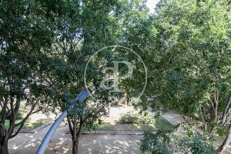Foto 047dbea4-38d4-4647-ba00-6ed7769bbae7. Pis amb calefacció aparcament piscina a Barri de les Corts Barcelona
