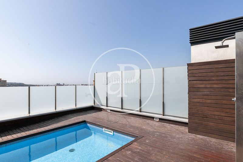 Foto 52c7f090-327c-4390-acac-a5182e903a6d. Pis amb calefacció aparcament piscina a Barri de les Corts Barcelona