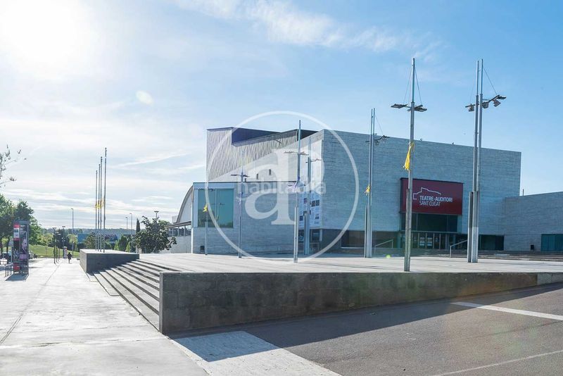 Foto 3a58879e-3924-4f5b-a3bd-a7968c991b09. Dúplex 192m<sup>2</sup> amb calefacció aparcament piscina a Centre - Estació Sant Cugat del Vallès