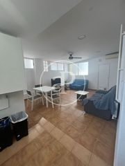 Location Appartement  C/ de bailèn. Piso en alquiler frente a la estacion del norte