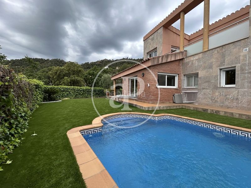 Foto 0dffff06-fa7c-4251-a33f-705dfc01eca8. Casa  en venta en Matadepera