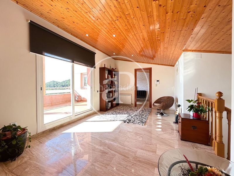 Foto 544f0667-ccc0-4e3e-9589-fe396eb39078. Casa  en venta en Matadepera