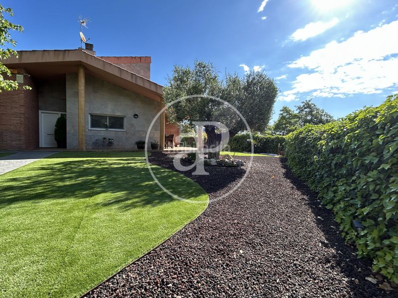 Foto 94e6a5a5-7a2d-43fc-ace5-1a4b0fb84153. Casa  en venta en Matadepera