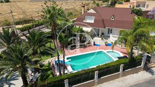 Casa a Sol y Luz. Casa independiente en venta en san vicente del raspeig