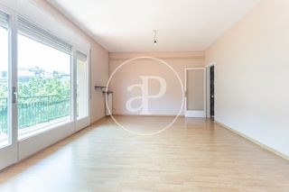 Affitto Appartamento  Pg. de sant joan. Piso en alquiler en paseo san juan