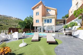 Haus in Sierra Perenchiza-Cumbres de Calicanto-Sto Domingo. Chalet independiente en venta en calicanto