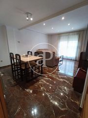 Rent Flat  Carrer de la mare de déu del puig. Piso en alquiler en el grau