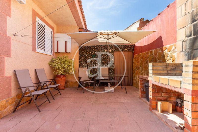 Foto 554c090f-7292-46d0-94a3-e08b026f9506. Casa chalet independiente en venta en La Loma-Las Lomas Náquera