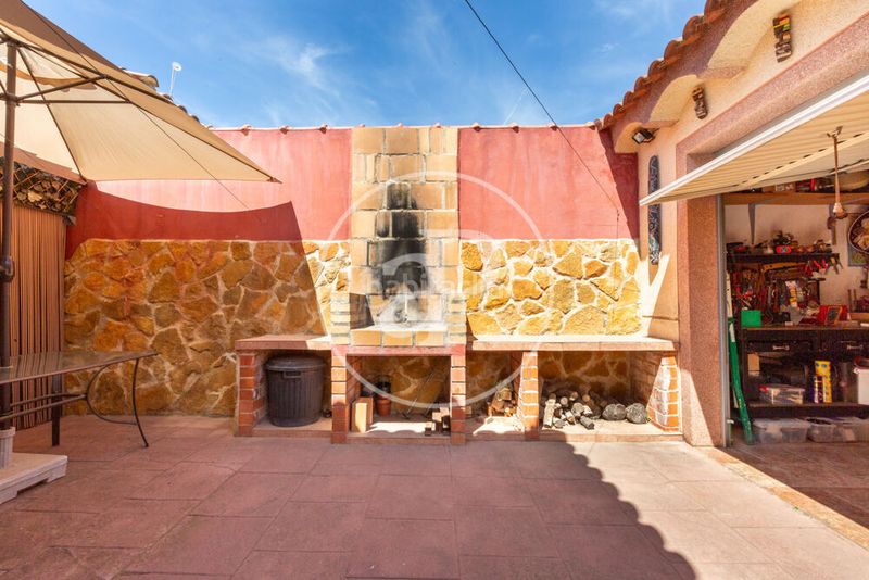 Foto 561929a7-44b2-4024-a5e2-14477efb5d42. Casa chalet independiente en venta en La Loma-Las Lomas Náquera