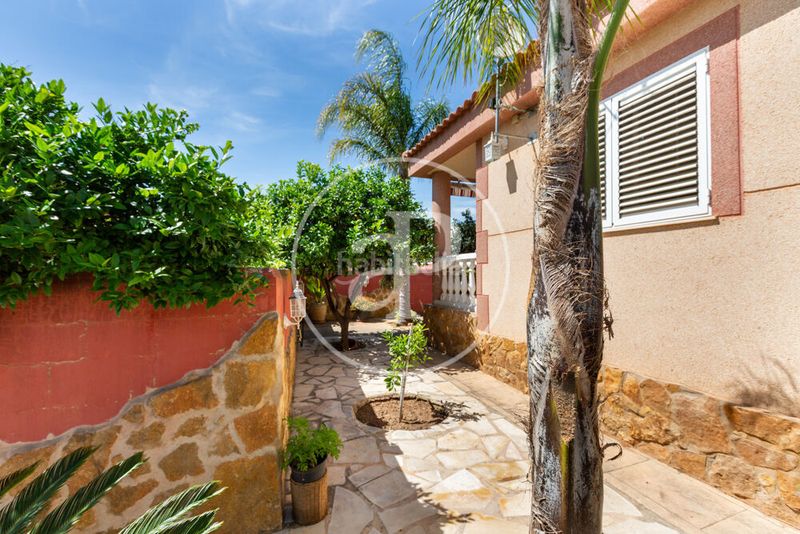 Foto 6fb388d5-cbfa-48d9-bb66-6f15a918b998. Casa chalet independiente en venta en La Loma-Las Lomas Náquera