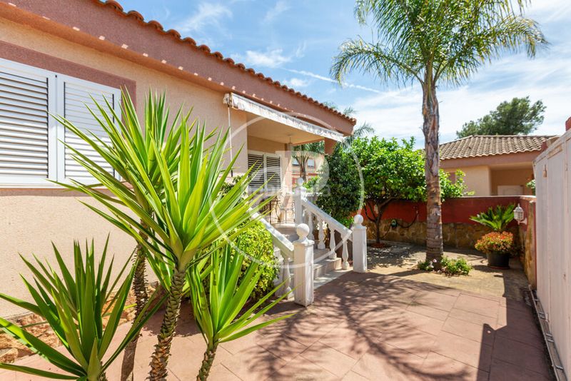 Foto 90016676-4afb-4752-85c9-d33216c4f99a. Casa chalet independiente en venta en La Loma-Las Lomas Náquera