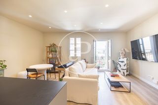 Flat  Carrer de blasco de garay. Piso en venta en poble sec