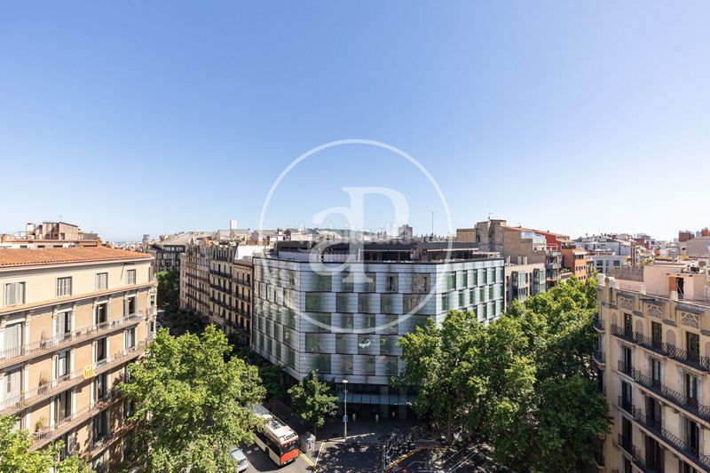 Foto e84ec3a2-a2cd-46da-9a24-ad21d7bde3a3. Àtic amb calefacció a Dreta de l´Eixample Barcelona