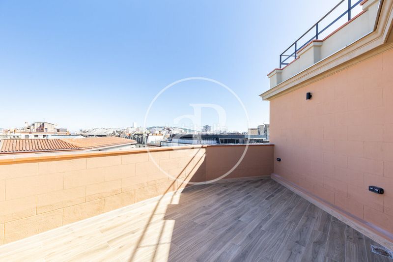 Foto 4eff87a8-a8bd-4358-8db8-c564109e1eed. Àtic amb calefacció a Dreta de l´Eixample Barcelona
