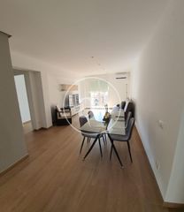 Rent Flat in Ciutat Jardí. Piso en alquiler en amistat