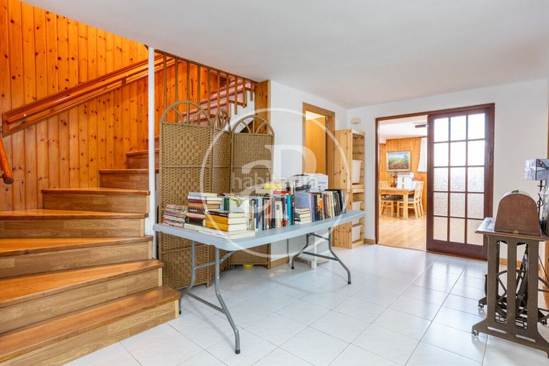 Foto 80552417-8125-4bd2-8ac5-dd43639bddca. Casa amb calefacció aparcament piscina a Casas Verdes Paterna