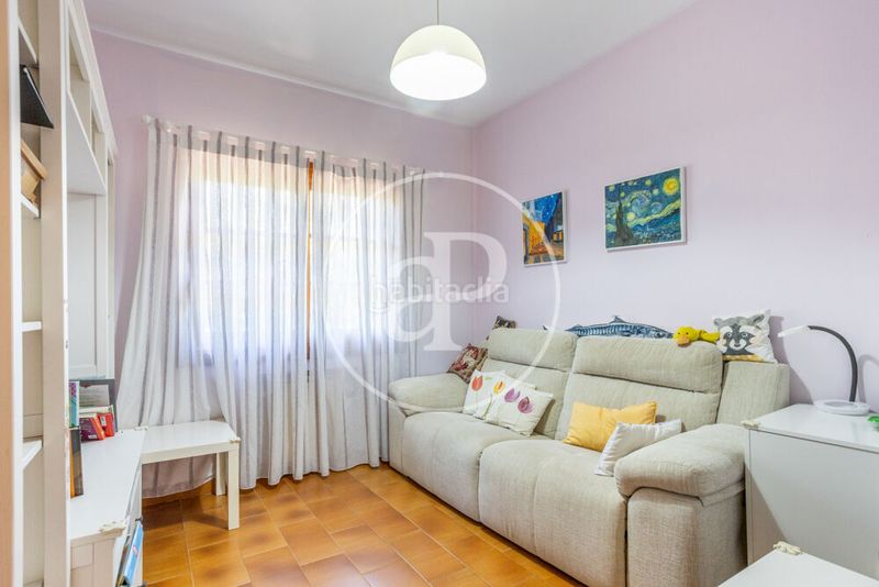Foto a3eb9d14-caed-4270-9106-487e144df644. Casa amb calefacció aparcament piscina a Casas Verdes Paterna