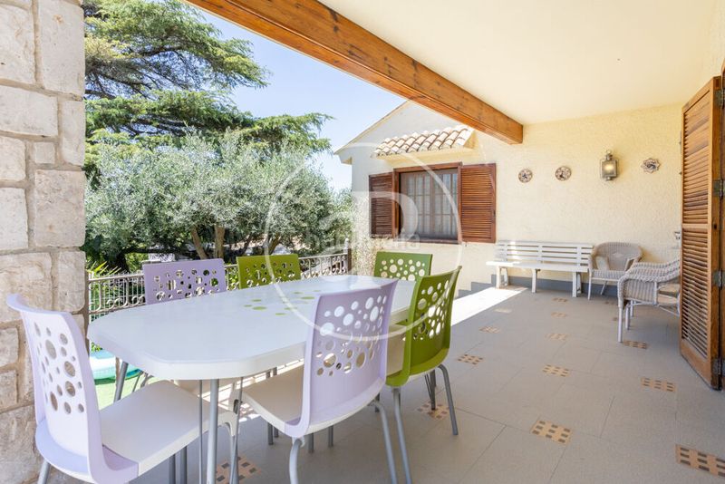 Foto ba74cd0e-3602-4d62-a20f-c100d22ff424. Casa amb calefacció aparcament piscina a Casas Verdes Paterna