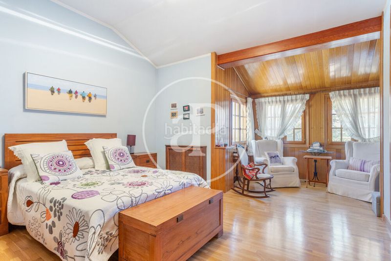 Foto f6935720-2066-48d5-8cb0-b20d5d918578. Casa amb calefacció aparcament piscina a Casas Verdes Paterna