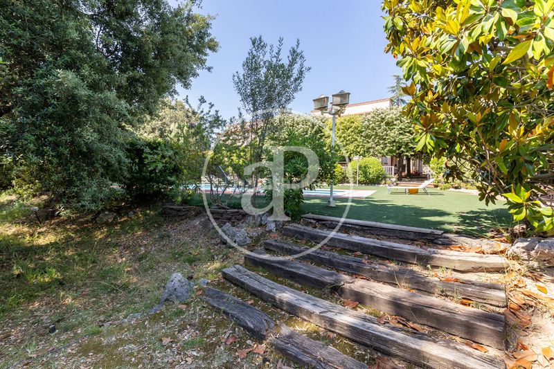 Foto 658c0f78-d1d3-4d01-8215-e9fef0e8b1cc. Casa amb calefacció aparcament piscina a Matadepera