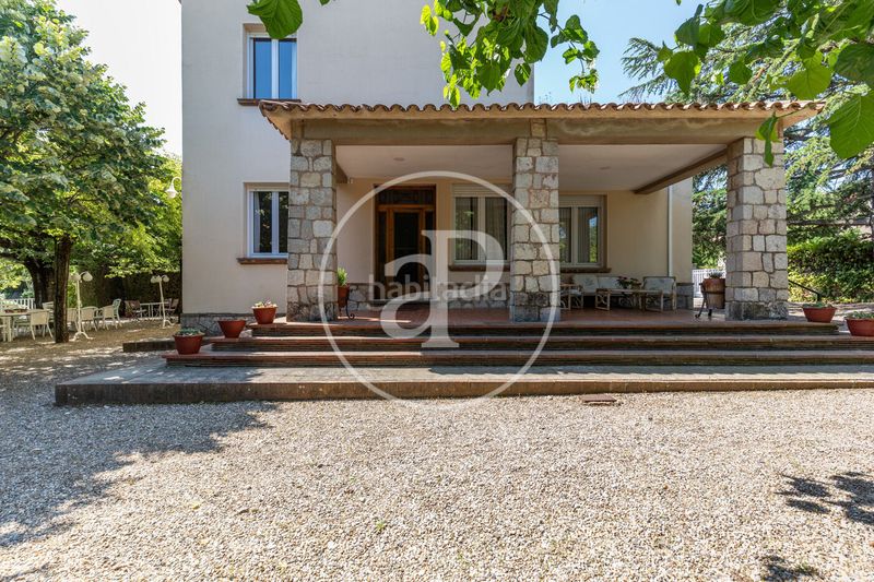 Foto c17c793c-afb8-4411-b436-c516f9993811. Casa amb calefacció aparcament piscina a Matadepera