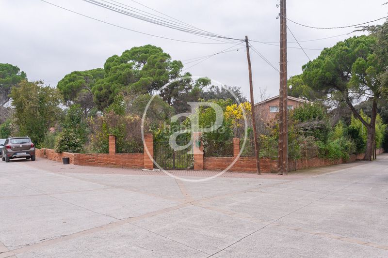 Foto b89c47ef-d1ac-4f36-aa31-1affd38818d0. Terreny residencial a Valldoreix Sant Cugat del Vallès
