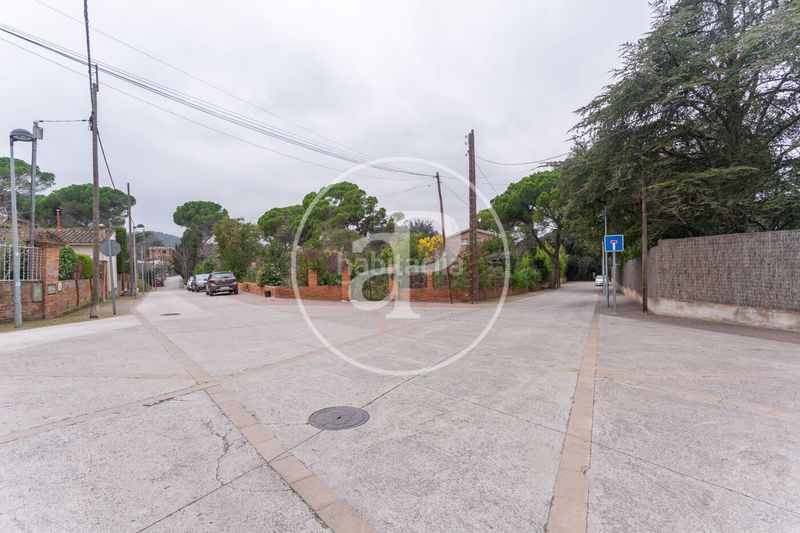 Foto c466e8e0-fc93-4862-8456-759438d9bafd. Terreny residencial a Valldoreix Sant Cugat del Vallès
