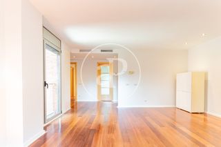 Affitto Appartamento  Carrer de vallpar. Piso en alquiler en collserola