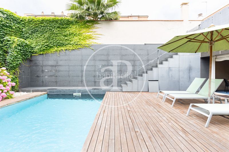 Foto 0b8304ad-795b-41c1-a647-8f28d6d6a711. Casa adossada amb calefacció piscina a Centre Sabadell