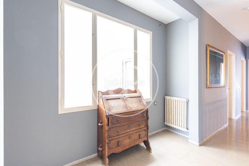 Foto a7b72814-a4e4-4c4b-ab80-cd7c4e6cf650. Casa adossada amb calefacció piscina a Centre Sabadell