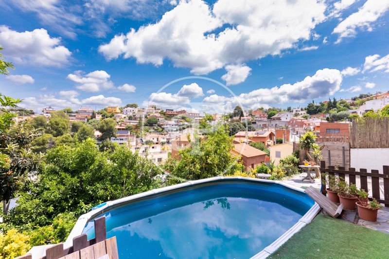 Foto 923ba539-69a0-42c2-aad2-7b95129eaba5. Casa amb calefacció aparcament piscina a Can Palet de Vista Alegre Terrassa