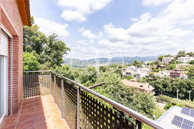 Foto 9ee696e7-63fb-48d1-a962-f71ffa50d851. Casa amb calefacció aparcament piscina a Can Palet de Vista Alegre Terrassa
