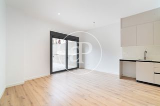 Miete Etagenwohnung  Carrer del comte d'urgell. Piso en alquiler en comte durgell eixample esquerra