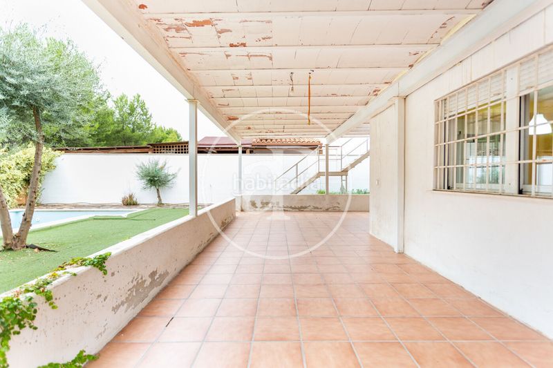 Foto 66c938f7-aaa4-4875-942a-84bb94d6687d. Casa amb calefacció aparcament piscina a Riba - roja de Túria