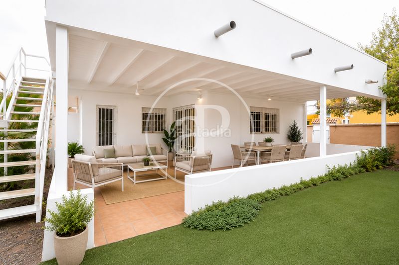 Foto a9072f82-73db-4156-8ac9-cc83f934da9b. Casa amb calefacció aparcament piscina a Riba - roja de Túria