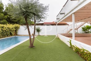 Casa in Riba - roja de Túria. Chalet en venta en urbanización la reva