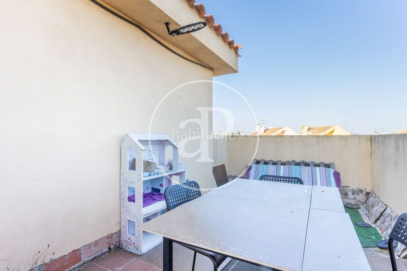 Foto 0dde67e4-b448-450f-8264-13d4874238d6. Casa amb calefacció aparcament piscina a Riba - roja de Túria